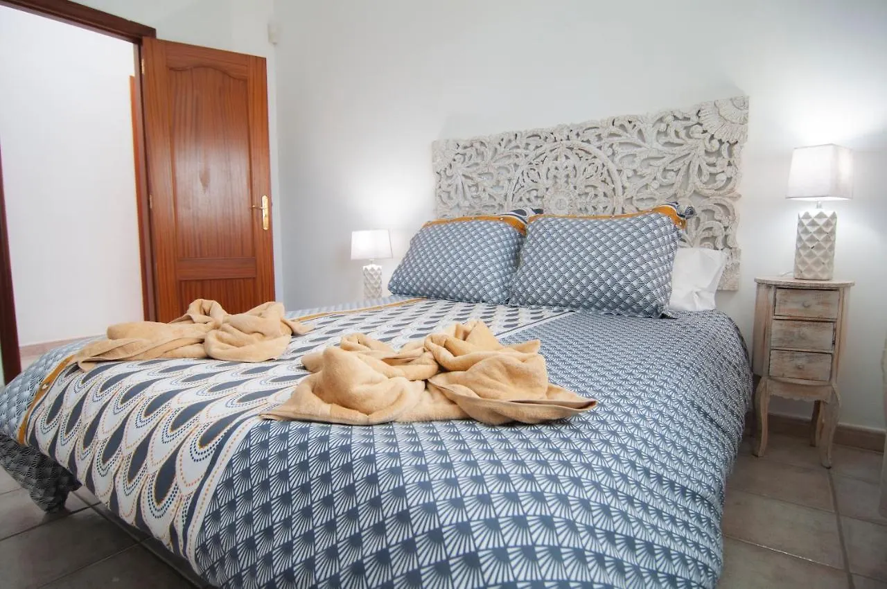 펜션 Villa Amapola 엘메다노 스페인